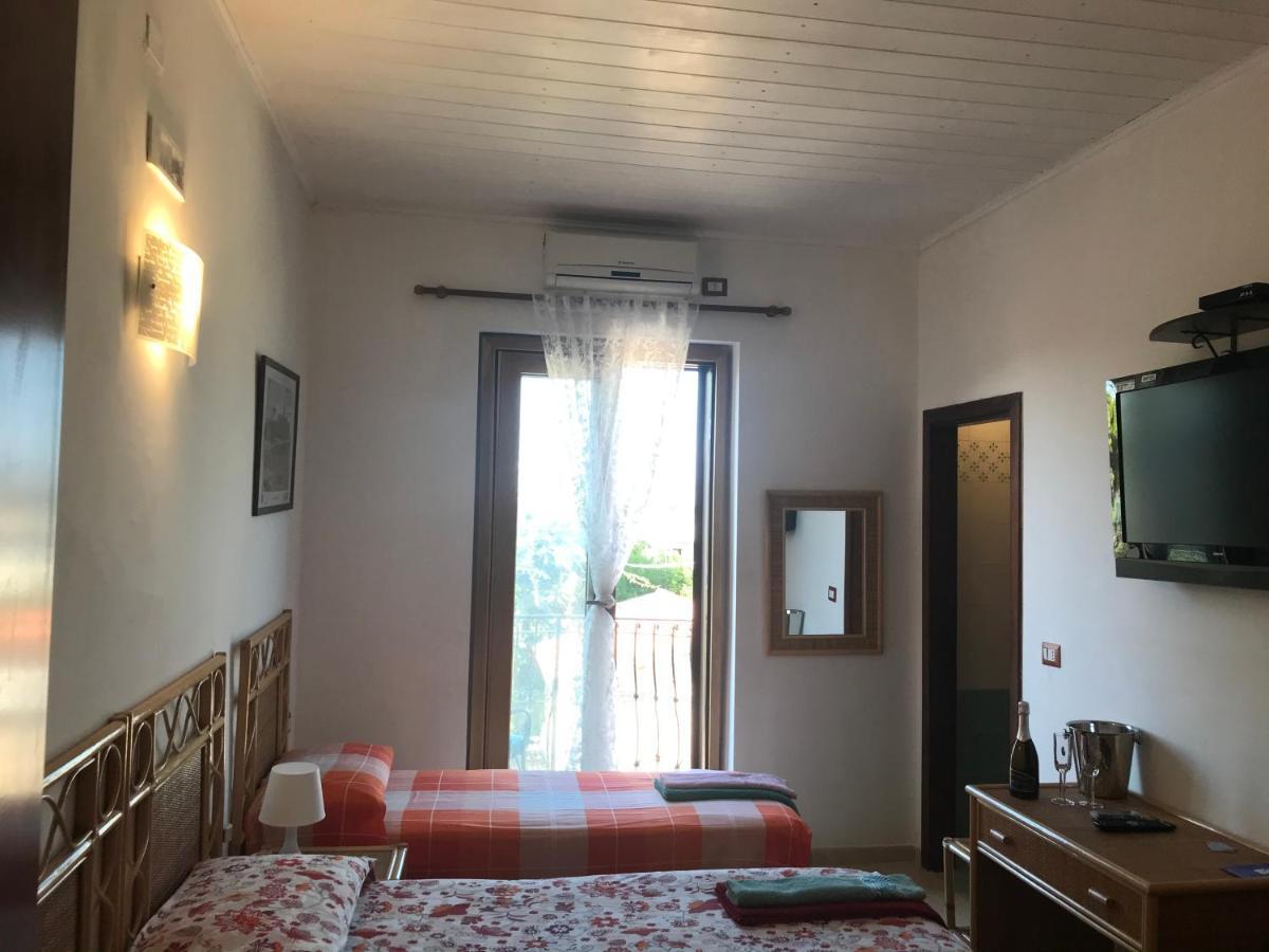 Casa Elvira Bed & Breakfast Isola Di Capo Rizzuto Екстериор снимка